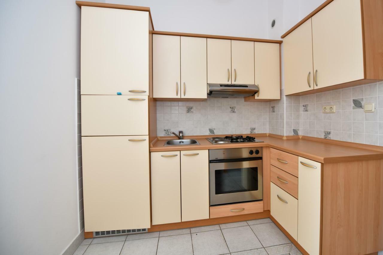 Milka Appartements Stara Novalja Zewnętrze zdjęcie