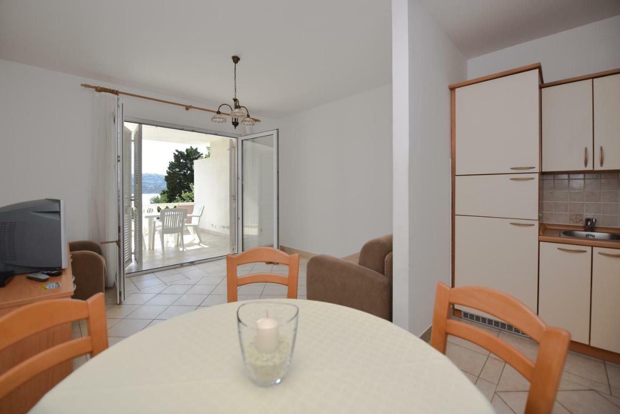 Milka Appartements Stara Novalja Zewnętrze zdjęcie